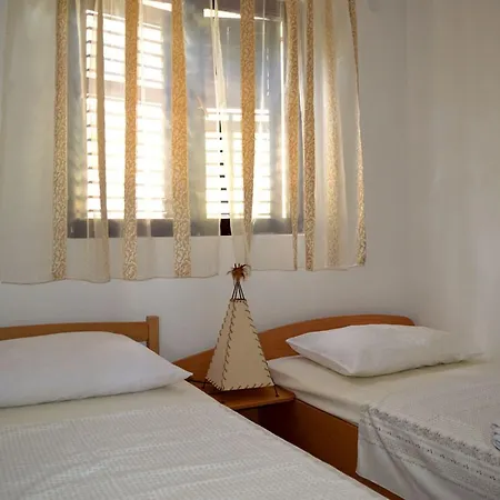 Elena Apartment *